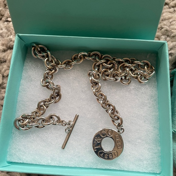 Authentic Tiffany’s toggle necklace - Picture 2 of 5